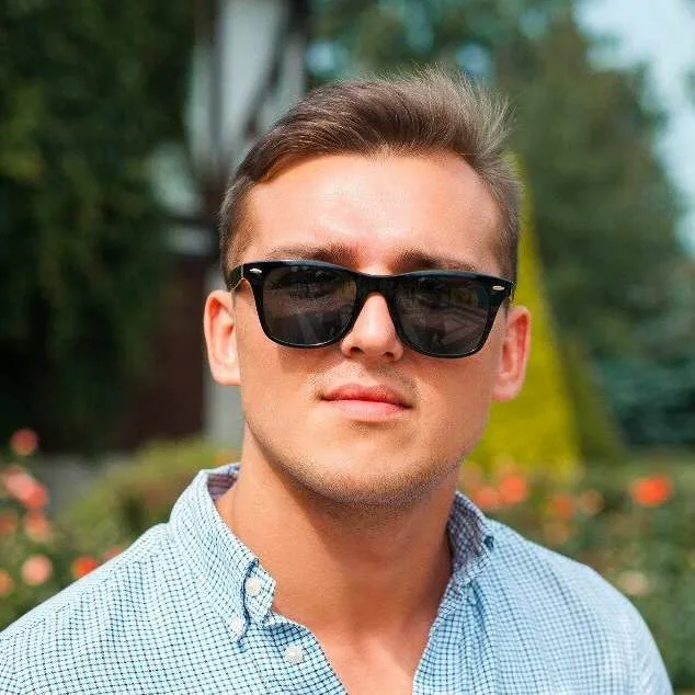 Мастер Андрей Вознесенский