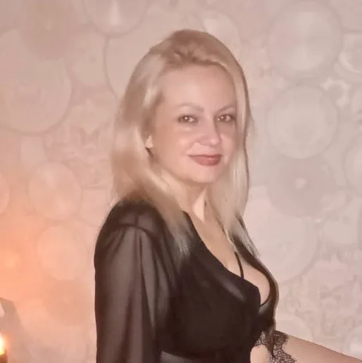 Мастер Эмилия Тантра